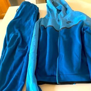 Boys Nike Tech